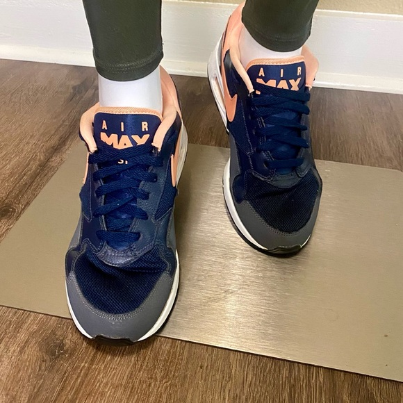 Nike Air Max St - Picture 2 of 11